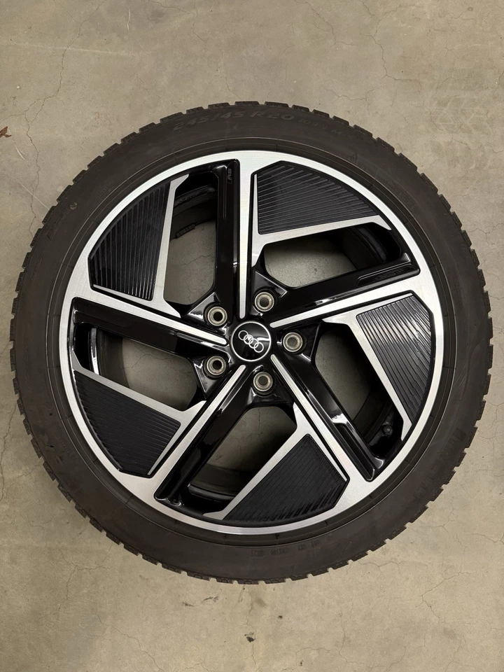 Audi Original 20 Zoll Winterradsatz – passend für Audi e-tron GT / RS e-tron GT - Bild 1 von 4