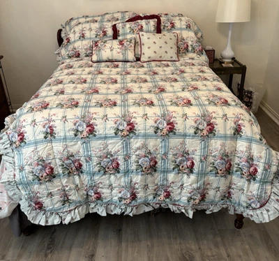 Edredón doble Waverly Tea Party con Whitehouse azul marfil verde floral 69x 86 Foto 1 de 4