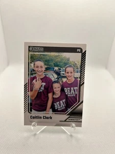 #16 Caitlin Clark Donruss 2024 Panini Caitlin Clark Sammlung Basketball Karten - Bild 1 von 2