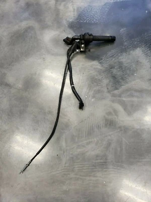 Usado OEM 2011-2013 Honda CBR250R Clip izquierdo completo sin palanca de embrague  Foto 1 de 4