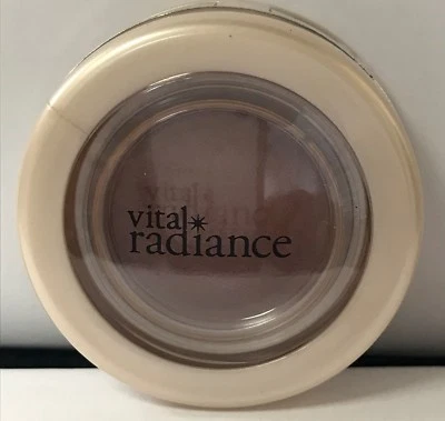 Revlon Vital Radiance Easy Blending Mousse Shadow Rose Light # 10  - Image 1 of 2