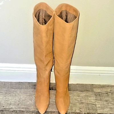 Antonio Melani 靴子及膝鞋 7M 宽小牛皮女式裸色棕褐色米色 $198 — 第 1/4 张图片