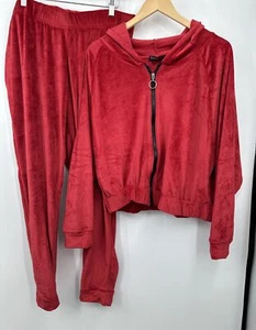 Red Velvet Tracksuit Plus Size 3X NWOT Love - Picture 1 of 3