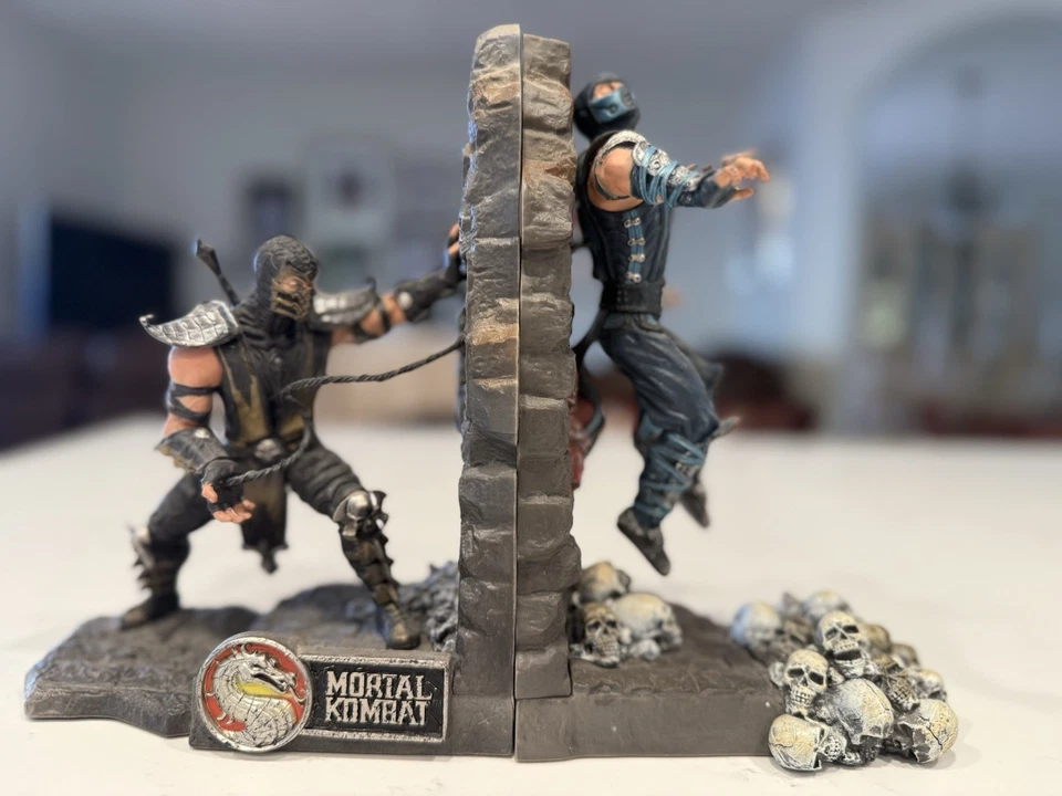 Sujetalibros Mortal Kombat 9 Edición Coleccionista Scorpion Sub-Zero *COMPLETO*  Foto 1 de 4