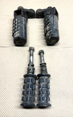 Juego reposapiés Kawasaki F9 350 Big Horn conductor pasajero Foto 1 de 4