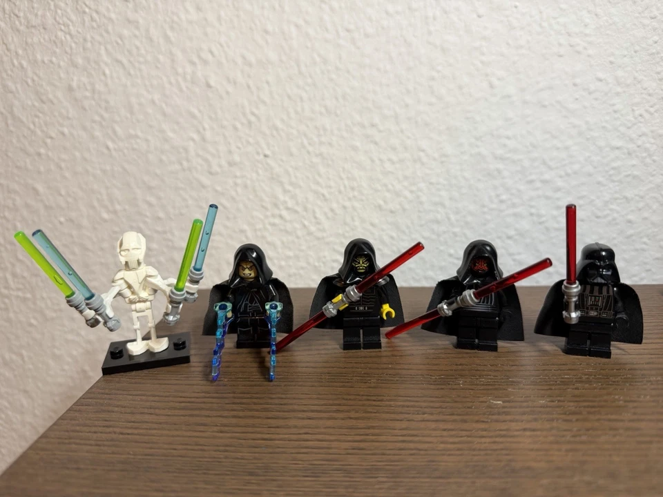 LEGO Star Wars Sith Vader Palpatine Savage Maul Grievous inkl. Accessoires - Bild 1 von 1