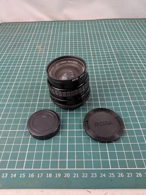 Sigma Mini-Wide II 28mm f2.8 MACRO - OLYMPUS OM fit camera lens - Image 1 of 4