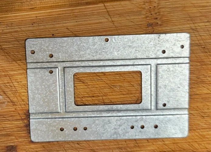 Nintendo Game & and Watch Part Multi Screen Metal top Screen Plate - Image 1 of 1