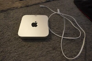 Apple Mac mini 2.4 GHz Core 2 Duo 4GB 320GB X (10.9.5) - Bild 1 von 6
