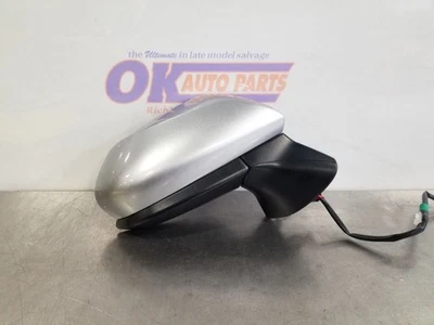 Toyota Camry Le 18 2018 espejo retrovisor lateral exterior pasajero derecho plateado Foto 1 de 4