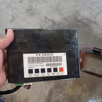 Módulo de control Chevrolet Impala 2007-11 BCM OEM 25826125  Foto 1 de 2