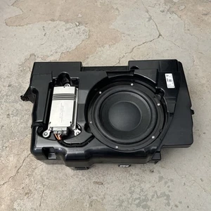 2015-2024 PORSCHE MACAN  REAR SPEAKER SUBWOOFER & AMPLIFIER BOSE OEM 95B035481 - Picture 1 of 5