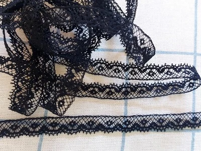 Petite dentelle noire en coton, 3 Mts,poupées, couture  - Photo 1/3
