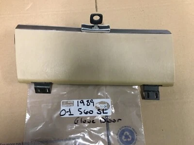 Tapa puerta guantera mercedes-benz 560sl 1986-1989 usada palamino, pergamino leer Foto 1 de 4