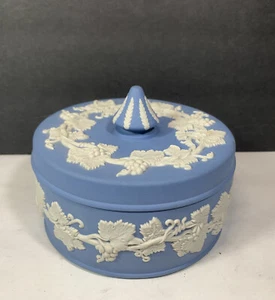 Wedgwood Blue Jasperware Covered Powder Jar Trinket Box Grape Vines - Picture 1 of 12
