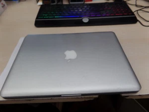 Awesome Apple MacBook Pro A1278 13.3" 2011 13" i5 2.4Ghz 500GB 6GB 10.13.6 - Picture 1 of 12