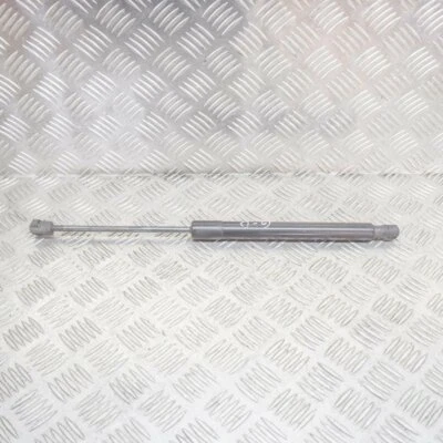 VW GOLF MK6 Arrière Côté Droit Hayon Couvercle De Coffre À Gaz 5K6827550D 2011 - Photo 1/4