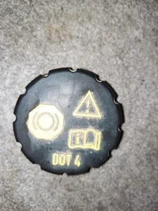 FORD FIESTA MK6 02-08/MONDEO 4/FOCUS MK2/VW TRANSPORTER T4/VOLVO BRAKE FLUID CAP - Picture 1 of 8