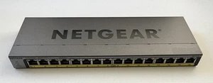 NETGEAR GS116LP 16-Port PoE/PoE+ Gigabit Ethernet Switch + Power Adapter - Picture 1 of 3