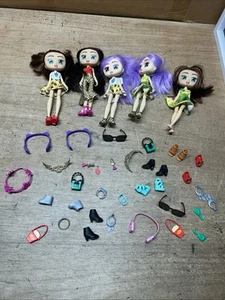 Lot Of 5 Boxy Girls 8" Dolls Lot With Clothes/Accessories/Extras - Picture 1 of 7
