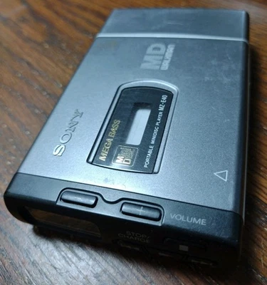 Reproductor de MiniDisc Personal Sony MZ-E40 PROBADO FUNCIONANDO viene con un mini disco Foto 1 de 4