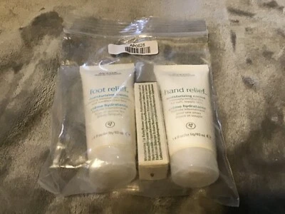 Aveda trío alivio de manos 40 ml, alivio de pies 40 ml sabor de labios nuevo paquete hidratación trío Foto 1 de 4