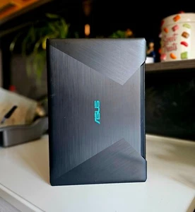 Asus Vivobook K570Z AMD Ryzen 7 2700U, Nvidia GTX 1050 8GB 256GB - Afbeelding 1 van 21