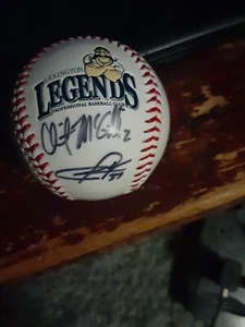 Lexington Legends 2005 Ball Auto By MLB Astros Bogar, (McGill, Thompson, Clark) - Picture 1 of 4