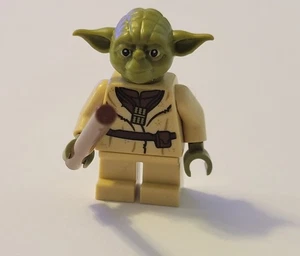 Lego Star Wars Yoda Minifigure 75208 with Stick - Picture 1 of 4