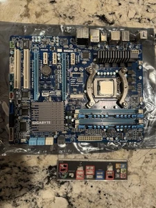 Motherboard, CPU, and RAM combo - GA-Z68XP-UD3, I/O Shield, i5-2500k, 16GB RAM - Picture 1 of 8