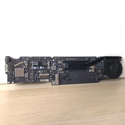 ✔️ Apple MacBook Air Logic Board 2015 A1465 11" - 1.6GHz i5 - 4GB - 820-00164-A - Image 1 of 4