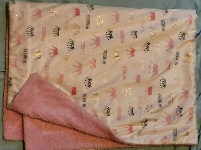 Manta Bebé Rosa Princesa Corona Plata Sherpa Usada en Excelente Condición Falta Etiqueta Marca  Foto 1 de 2