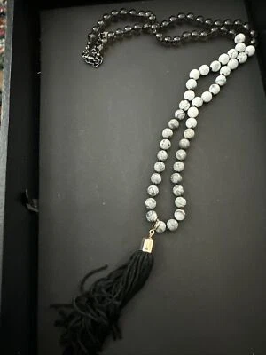 "Collar Park Lane gris negro cuentas borla 30"" declaración" Foto 1 de 4