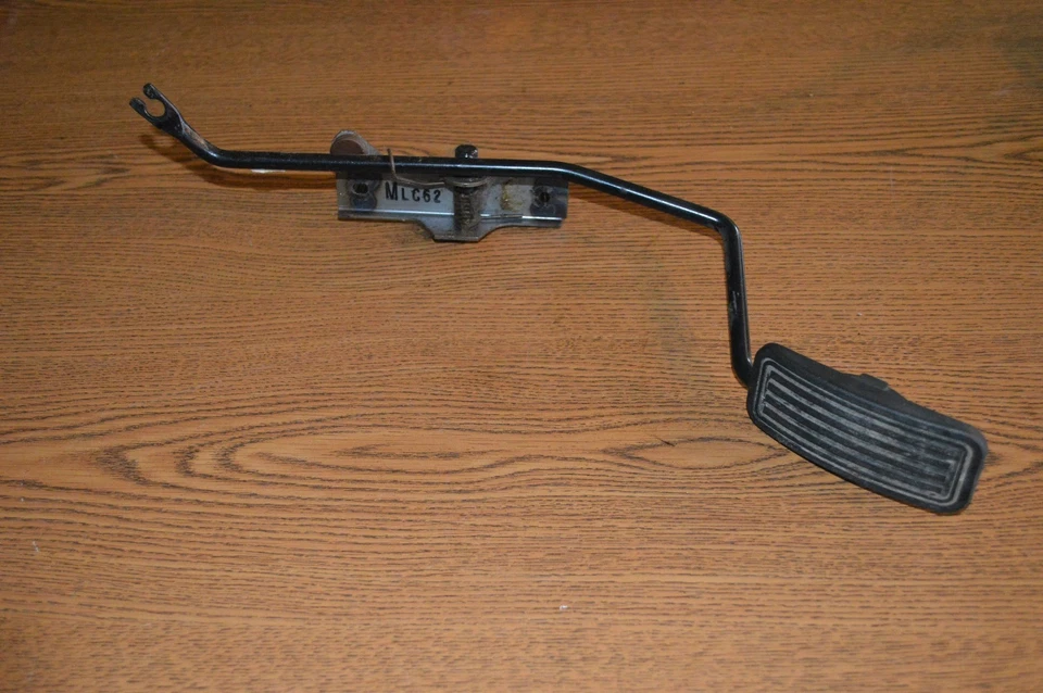 00-03 PEDAL DE GAS MAZDA MPV Foto 1 de 1