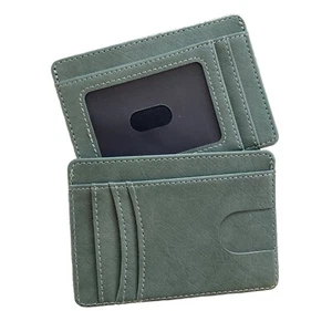 REGALA un Portacarte di credito, leggero, essenziale, portafoglio colore VERDE - Foto 1 di 5