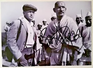 GANDHI Ben Kingsley on the set of GANDHI signed Black & White photograph COA - Picture 1 of 2