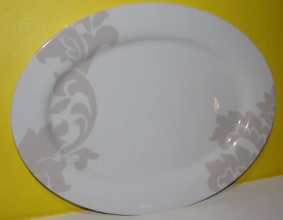 "Plato para servir ovalado grande gris Lisboa Martha Stewart Collection 16,75"" en muy buena condición" Foto 1 de 3