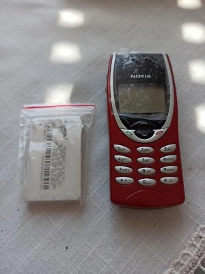 Nokia 8210 - Immagine 1 di 3