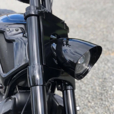 5.75" Bullet Headlight Assembly For Harley Sportster Softail Dyna Bobber Chopper - Image 1 of 4