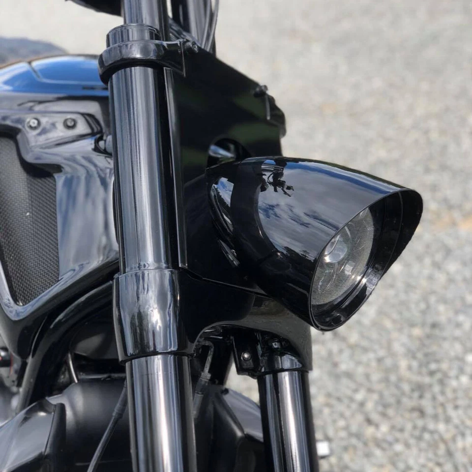 5.75" Bullet Headlight Assembly For Harley Sportster Softail Dyna Bobber Chopper - Image 1 of 4