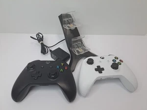2 Microsoft Xbox One Wireless Controllers plus Charging Dock- For Parts- Read! - Picture 1 of 10