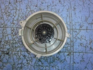 SUBARU Stella 2007 ABA-RN2 Blower Motor 72210KG000 [Used] [PA120808554] - Picture 1 of 2