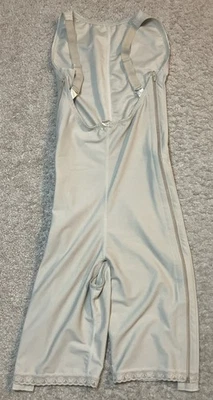 Clearpoint Medical High Back Waist Above Knee Compression Sz M Open Crotch Tan - Image 1 of 4