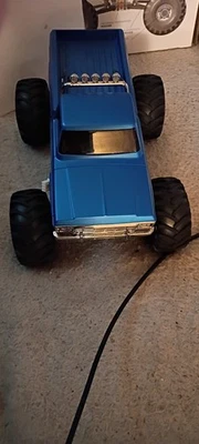 RC Car Truck Crawler FMS FCX24 Smasher V2 Blue 1/24 Scale 4WD Monster Truck RTR - Image 1 of 4