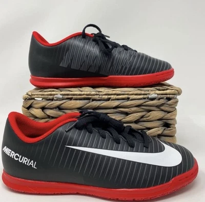 126 NUEVO Nike Niños Mercurial Atlético Zapatos de Fútbol Interior Talla 5Y Foto 1 de 4