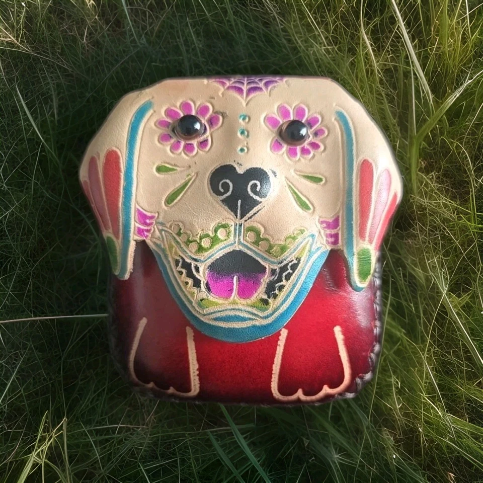 Monedero Decorado Perro 3.5" X 3.5" Diseño Calavera de Azúcar Cuero Foto 1 de 4