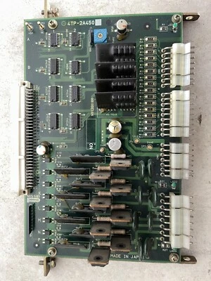 Placa de computadora máquina de moldeo por inyección Nissei P 4TP-2A450 Foto 1 de 2