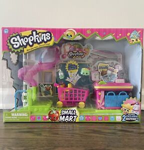SHOPKINS SMALL MART PLAYSET WITH 2 EXCLUSIVE SHOPKINS !!! NEW & UNOPENED