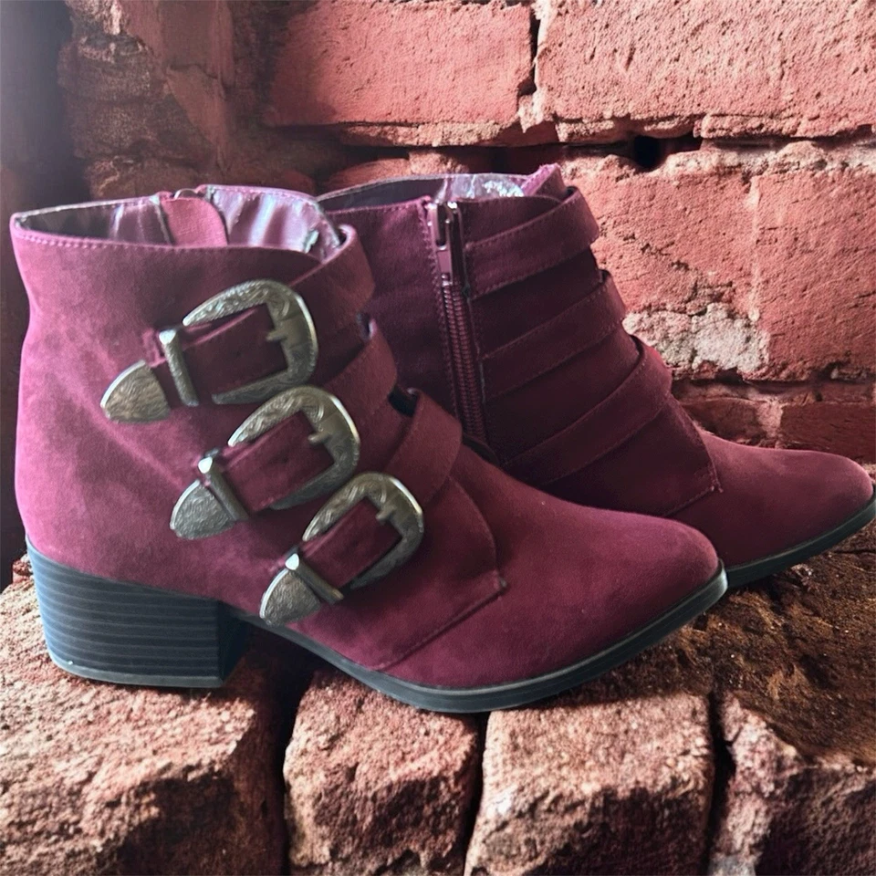Qupid NUEVO Mujer Borgoña Gamuza PU Botas Cortas 3 Hebillas Cremallera Talla 6 Foto 1 de 4