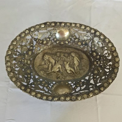 Antiguo cuenco ovalado perforado alemán de plata decorado querubines reposados 519 g *LEER*  Foto 1 de 4